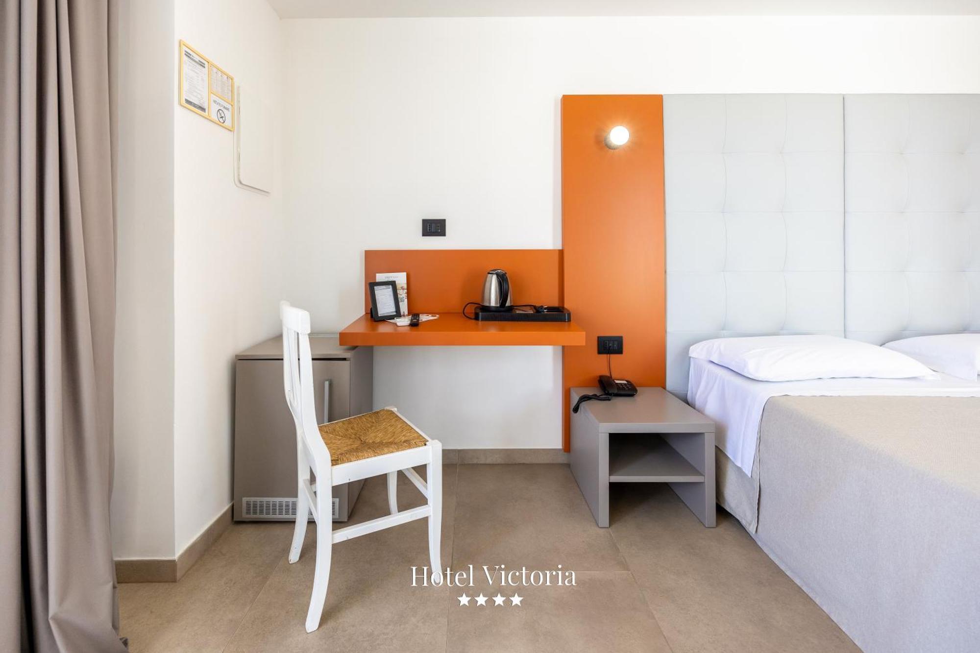 Hotel Victoria توري سانتا سابينا المظهر الخارجي الصورة